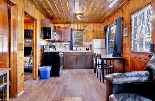 Big Bear Lake Cabin | Shore Acres Lakefront Cabins by Big Bear Vacations