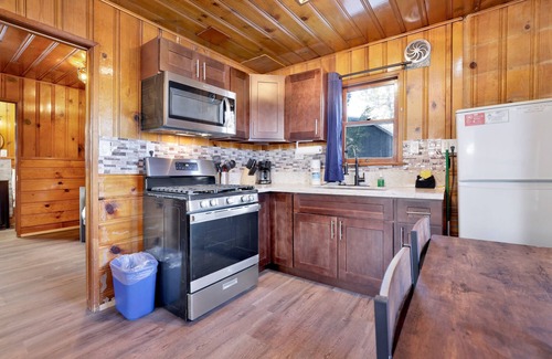 Big Bear Lake Cabin | Shore Acres Lakefront Cabins by Big Bear Vacations