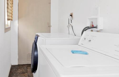 Big Bear Lake House | Shore Acres Lodge-451 by Big Bear Vacations
