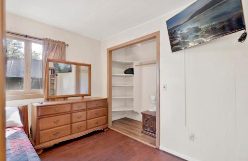 Big Bear Lake House | Shore Acres Lodge-451 by Big Bear Vacations