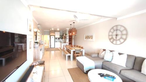 Umhlali Beach Apartment | Shore Break 12 Gleneagles , Salt Rock