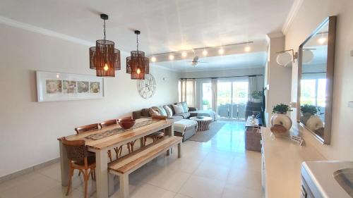 Umhlali Beach Apartment | Shore Break 12 Gleneagles , Salt Rock
