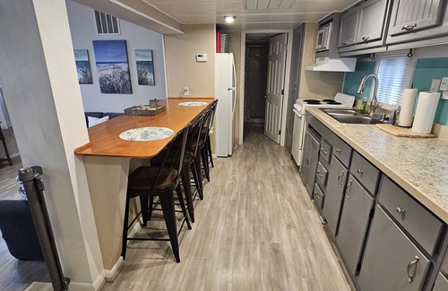 Myrtle Beach Cottage | "Shore Enough" 2 Bed/1 Bath Cottage in Oceanlakes N-19 *complimentary golf cart*