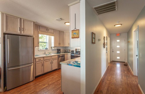 Carrabelle House | Shore to Please right on the beach!