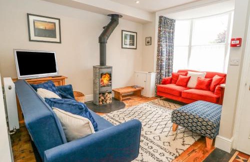 Weymouth House | Shore View