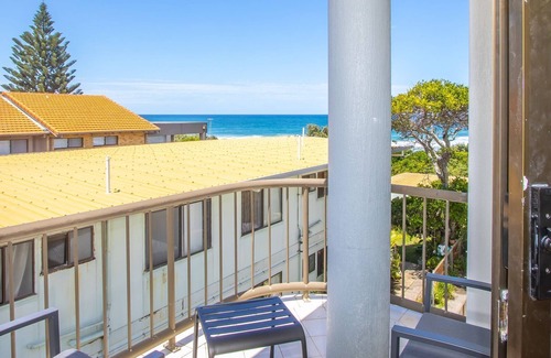 Hastings Point Apartment | Shoreline Holiday Apartment - Beachfront retreat at Hastings Point with ocean views