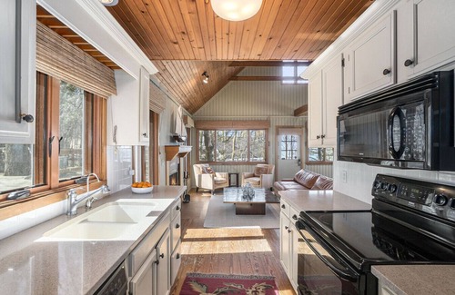 South Haven House | Shoreline Serenity of South Haven