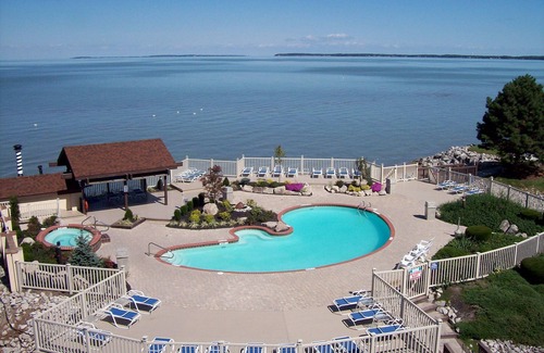 Port Clinton Apartment | Shores #33: 1 BR sleeps 4