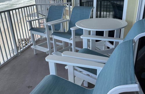 Daytona Beach Shores Condo | Shores Club 1006 - Daytona Beach Shores -Oceanfront with Views of the Atlantic O