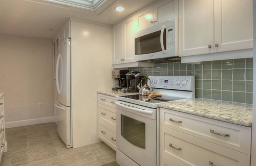 Sanibel Condo | Shorewood C2:Perfectly Updated Condo in Smaller, Quiet Complex w/Gulf Views!
