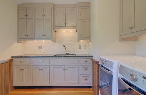 Yarmouth Port House | Short Drive to Gray's Beach!