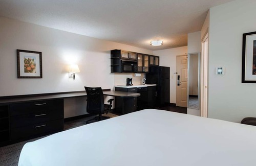 Park Central Hotel | Short Drive to The Dallas Arboretum and Botanical Garden! FREE Parking Onsite!