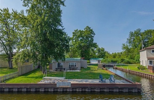 Brewerton House | Short Point Sweet Retreat