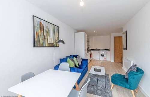 Preston Apartment | Short Term Apartment Preston With Parking