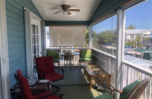 Cutthroat Harbor Estates House | SHORT TERM RENT WITH 10k BOAT LIFTnAvail from 5/1/2025 for 5-6 months