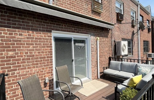 Queens House | Short train ride to U.S. Open and Citi Field