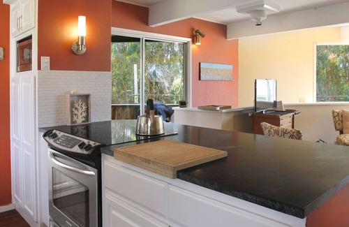 Dillon Beach Cottage | Short walk to the beach, store and cafe