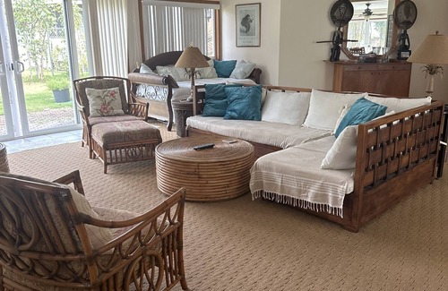 Waimanalo House | Short walk to the best beach around. Peace and tranquility! 30 nights only