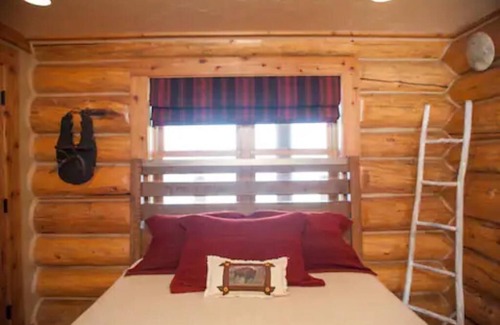 Livingston House | Shorthill Homestead Lodge