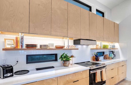Highland House | Show-Stopping Back House + Modern Kitchen + Patio
