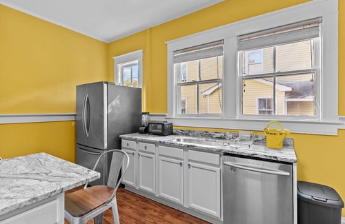 Wilmington Historic District House | Showstopper 3 BD heart of downtown historic district. No cleaning fee!