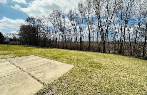 Aurora House | Showstopper: 5 BR+, 3.5BA