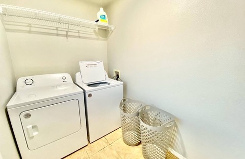 Bentonville House | Shred Shed- Sleeps 10- Near Trails- Bentonville
