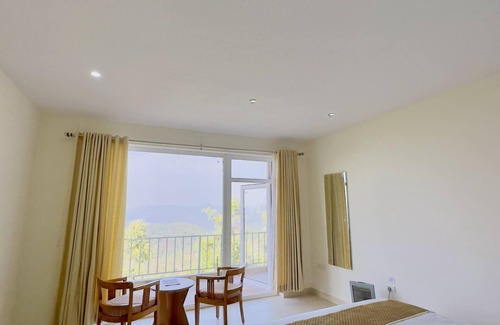 Kaul Hotel | Shree Parijat Resort