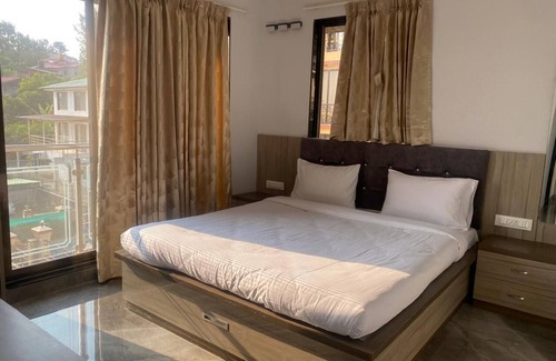 Wai Hotel | Shreejee Villa