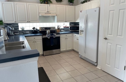 Sunset Lakes House | Shreks Hideout! 4 BR/3 BA Pool & Pets in Sunset Lakes!