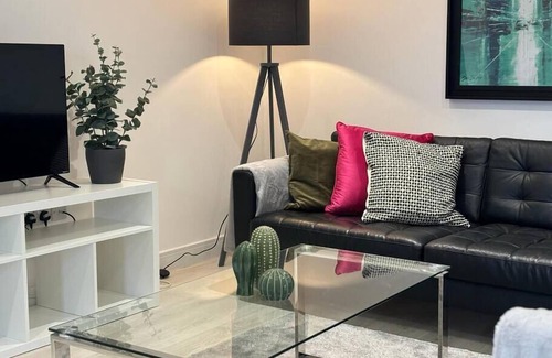 Shrewsbury House | Shrewsbury House, 3 En-Suites