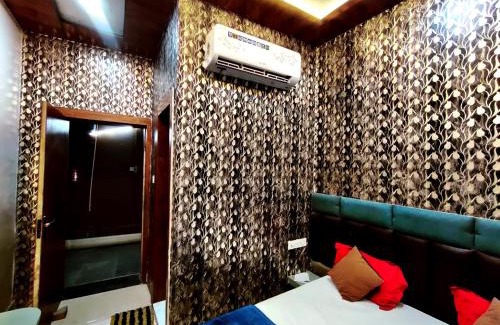Vrindavan Hotel | Shri Banke Bihari Seva Sadan Vrindavan