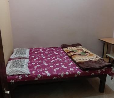 Jhusi House | Shri Hari Sadan