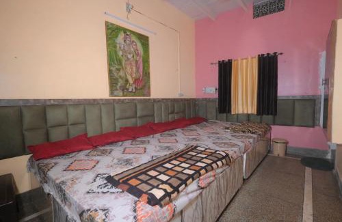 Mathura House | Shri Radha Raman Ji Seva Sadan