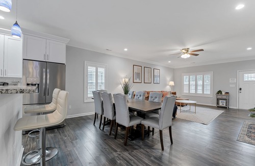 East Ocean View House | Shuffleboard! Big Yard + Walk to Beach! Spacious and Clean!