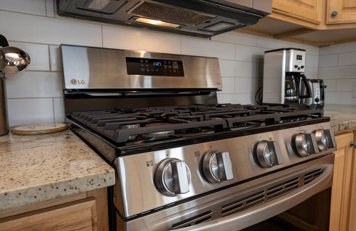 Fraser Condo | Shuttle Route + Private Garage - Amazing Views of Byers Peak - Pet Friendly, Washer/Dryer