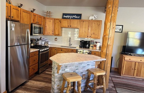 Keystone Condo | Shuttle to Slopes, Private Entrance, Hot Tub Access, Private Patio with Grill