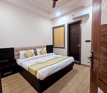 Mathura House | Shyam Palace Inn