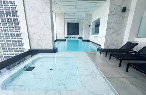 Huai Khwang Apartment | Siamese Residence Landmark MRTA Station Bangkok