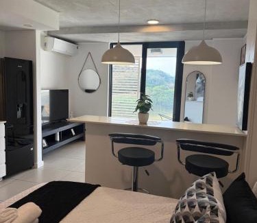 Hillhead Apartment | Sibaya's New Horizon Apartment in Coral Point