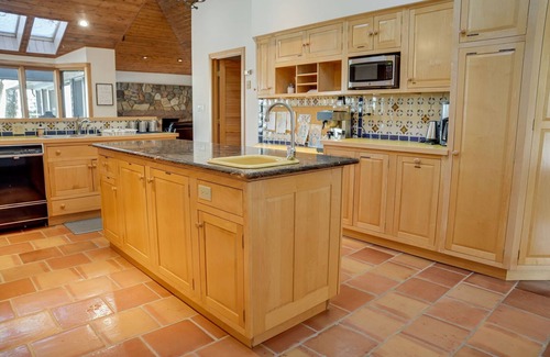 Warfordsburg House | Sideling Hills Retreat -Intimate weddings, hot tub