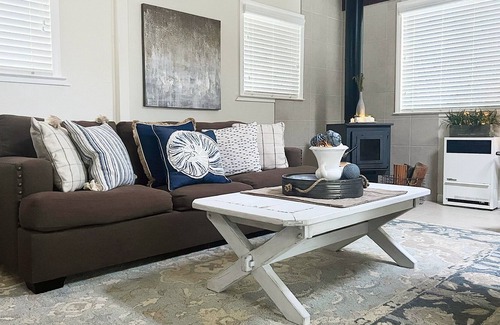Aptos Cottage | Sie la Vie- Hidden Gem. Adorable cozy 1 bedroom cottage short walk to the beach