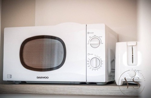 Stoke-on-Trent Apartment | Sienna 1D – Smart TV + Kitchenette + Wi-Fi