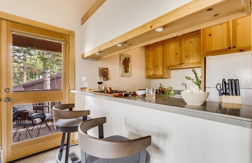 Truckee Condo | Sierra by AvantStay | Ski In/Ski Out!