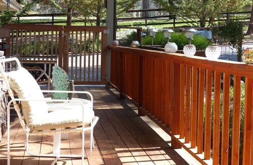Oakhurst House | SIERRA ESCAPE! SPACIOUS COUNTRY HOUSE WITH POOL & SPA-20 MINUTES FROM YOSEMITE!