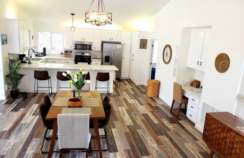 Three Rivers House | "Sierra River House" on the Main Fork of the Kaweah River. Breathtaking Views!