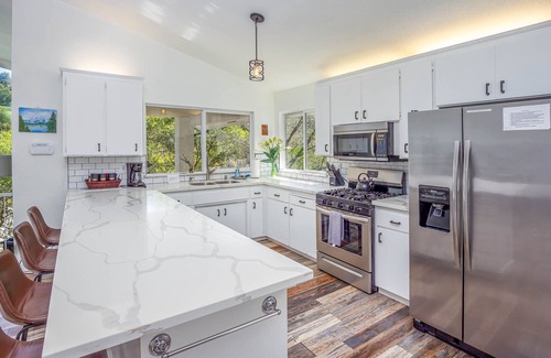Three Rivers House | "Sierra River House" on the Main Fork of the Kaweah River. Breathtaking Views!