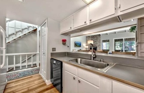 Incline Village Condo | Sierra's Shadow Incline Village Lake Tahoe 4BD/3BA