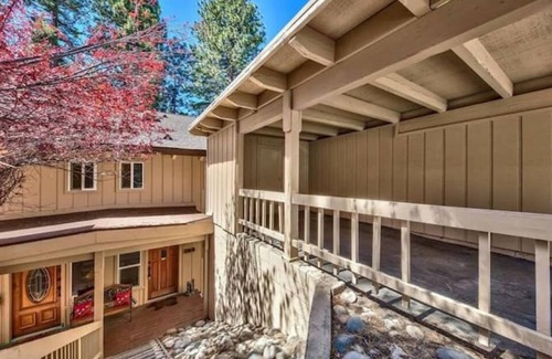 Incline Village Condo | Sierra's Shadow Incline Village Lake Tahoe 4BD/3BA