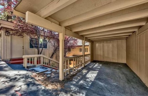 Incline Village Condo | Sierra's Shadow Incline Village Lake Tahoe 4BD/3BA